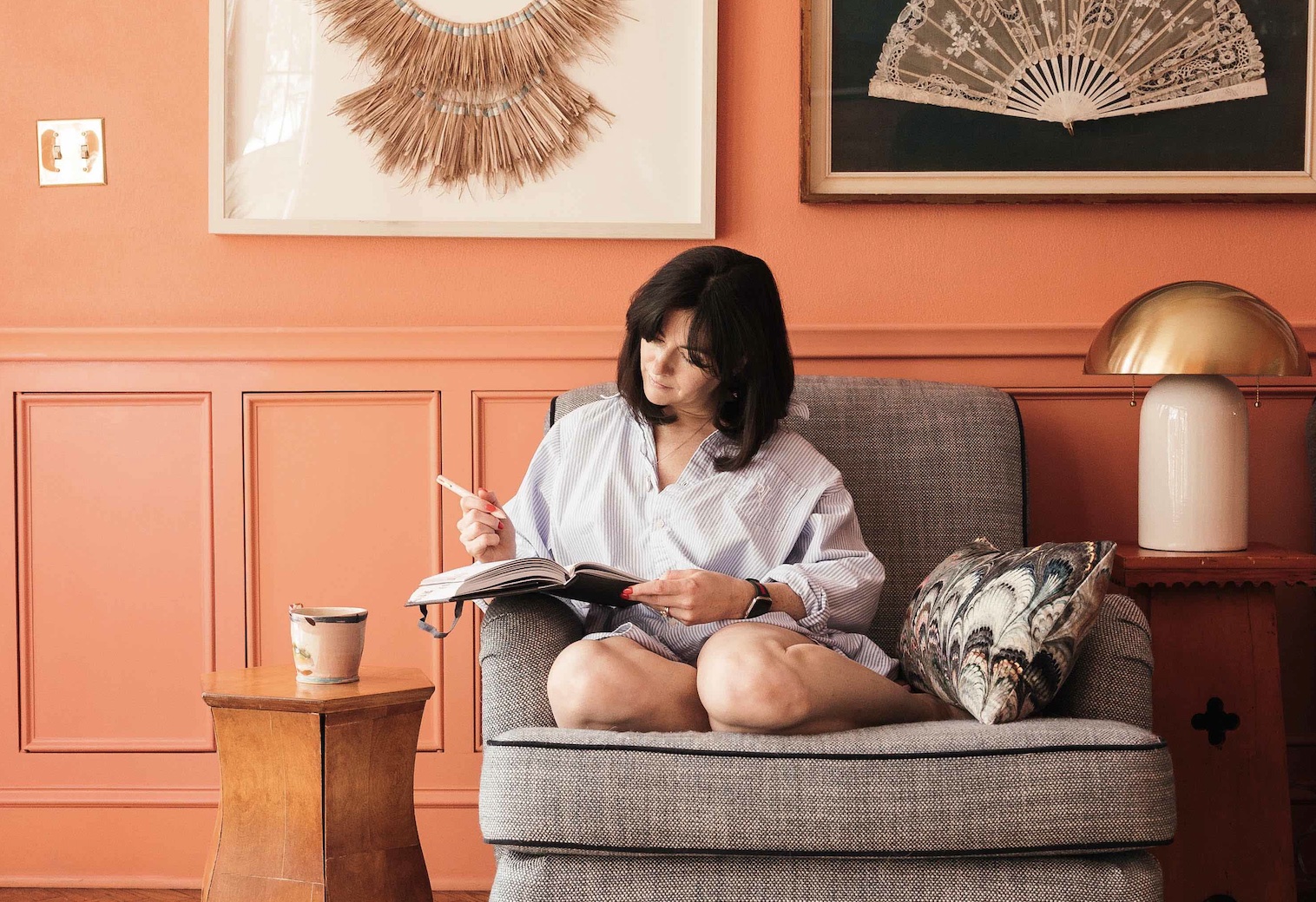 5 Powerful Daily Journaling Prompts for Processing Your Emotions