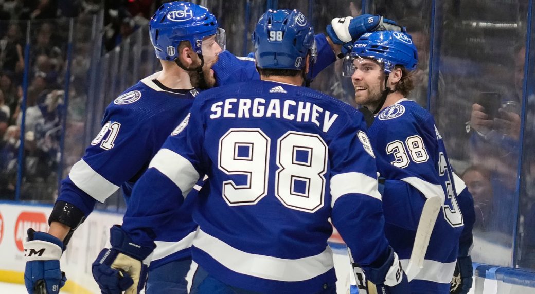 Playoff Takeaways: Islanders, Lightning stay alive with statement wins