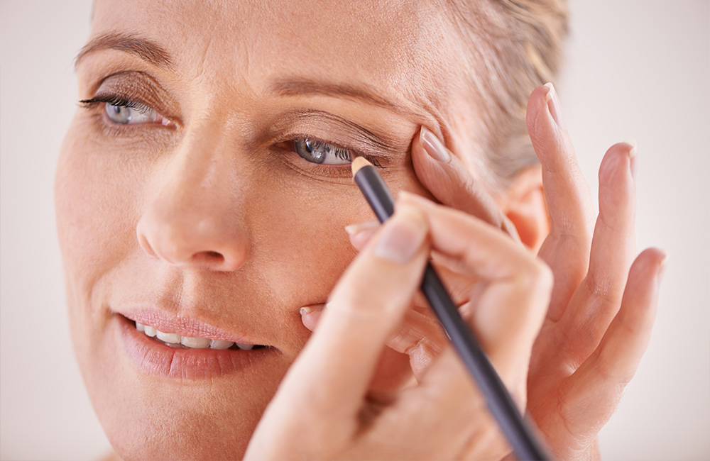 The Ultimate Expert's Guide to Makeup for Skin Over 50