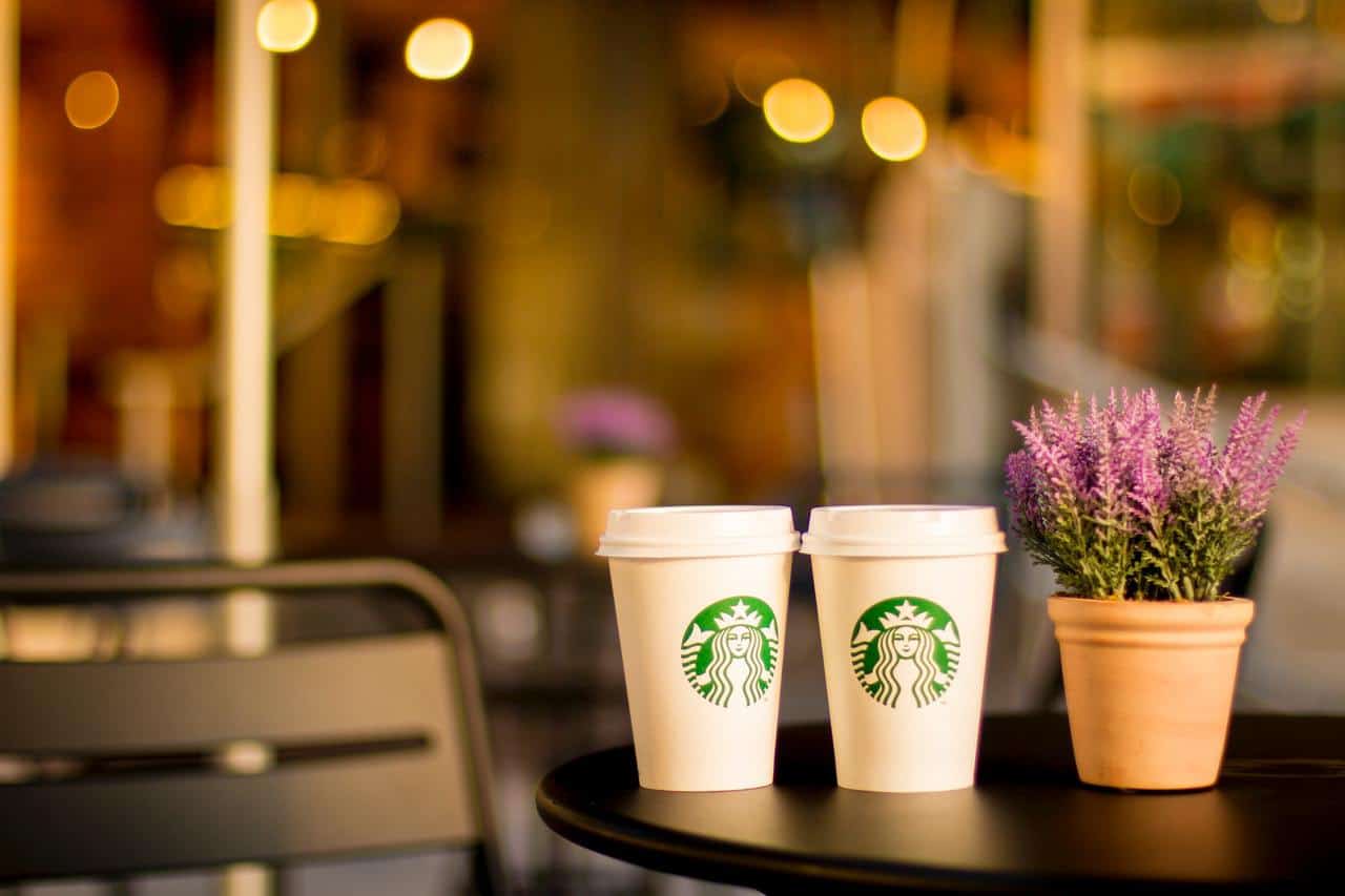 11 Hacks to Make Your Starbucks Drink Cheaper - Dollarsanity