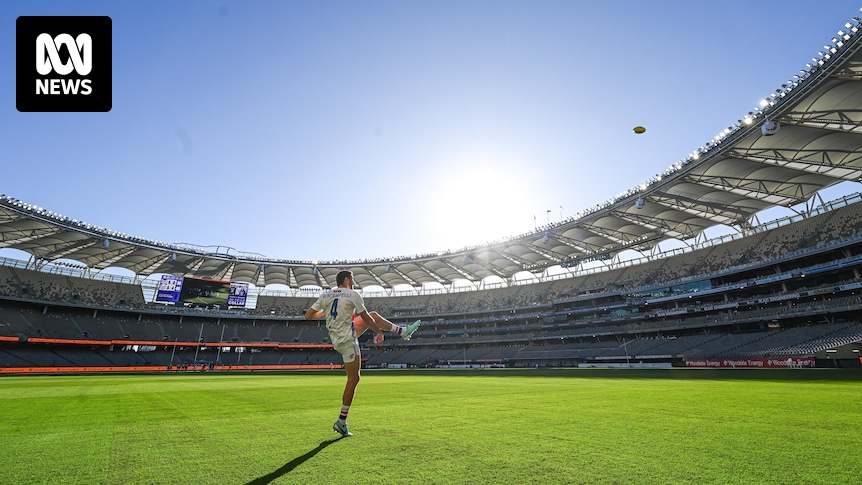 'Golden opportunity': Billion-dollar backer confirms tilt to fund proposed Macquarie Point stadium