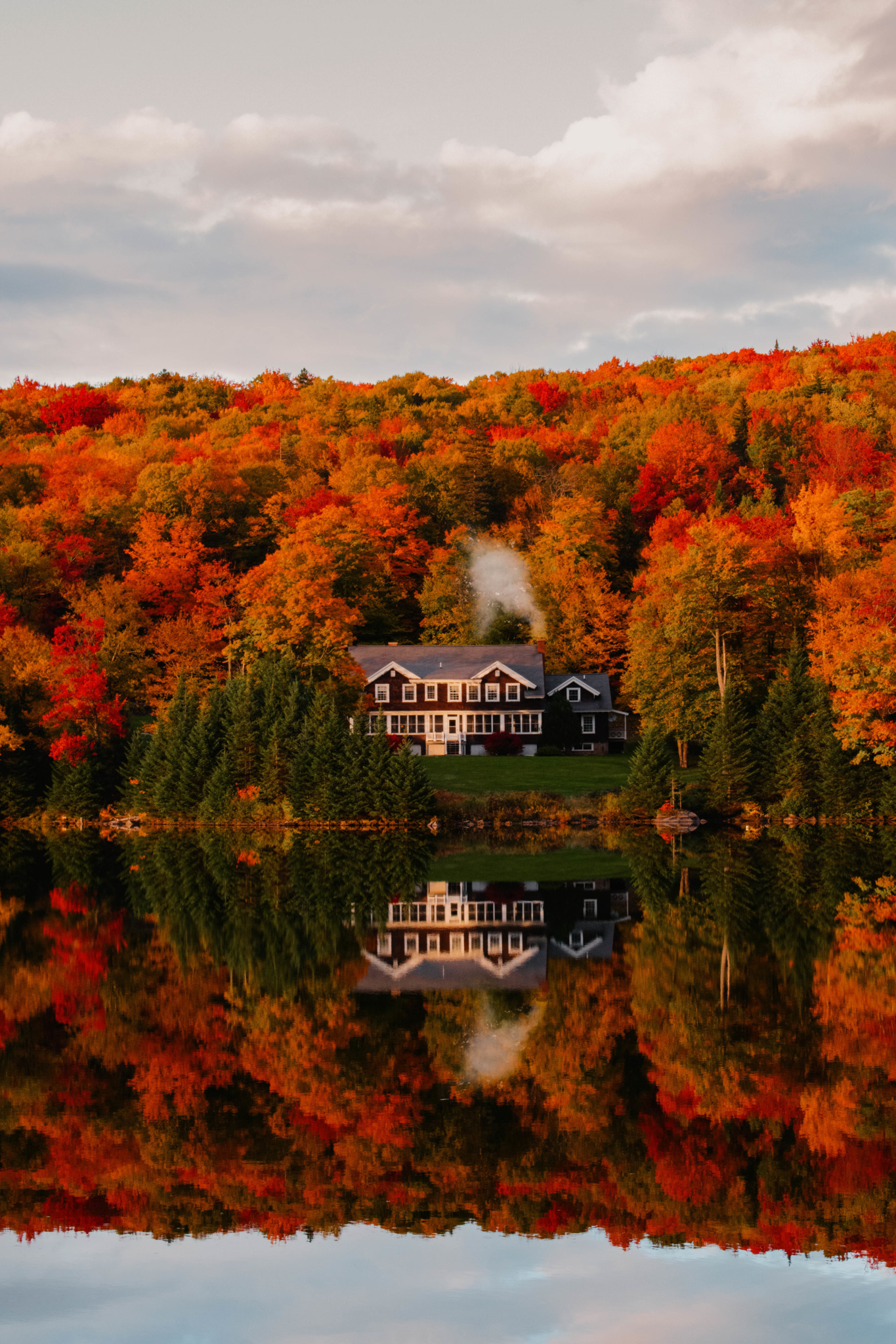 The Ultimate Guide to New England's Best Fall Foliage Spots: 20 Places and Hidden Gems You Must Visit