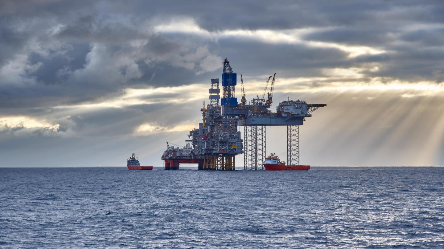 Treasury minister meets with oil and gas leaders in Aberdeen to calm EPL fears