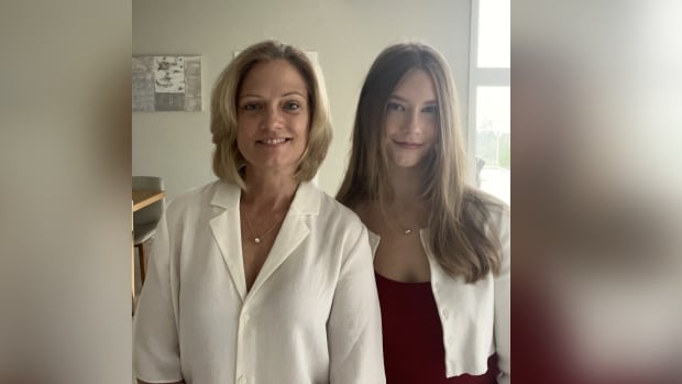 14-year-old girl forced off flight; Abuse allegations in long-term care home: CBC's Marketplace cheat sheet | CBC News