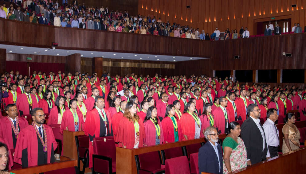 Newly graduated youth in Sri Lanka's science stream as well as the senior researchers are seeking to migrate abroad to escape the impacts of the country's economic crisis. (Image courtesy of FOS Media, University of Colombo)