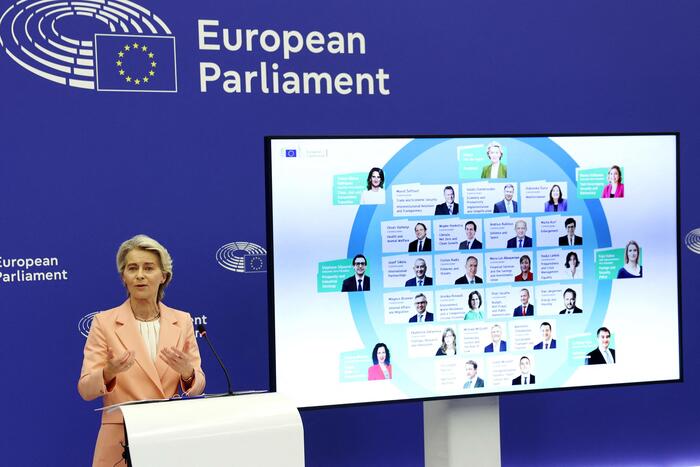 Von der Leyen presenta la nuova Commissione, sei vicepresidenze esecutive con Fitto - Altre news - Ansa.it