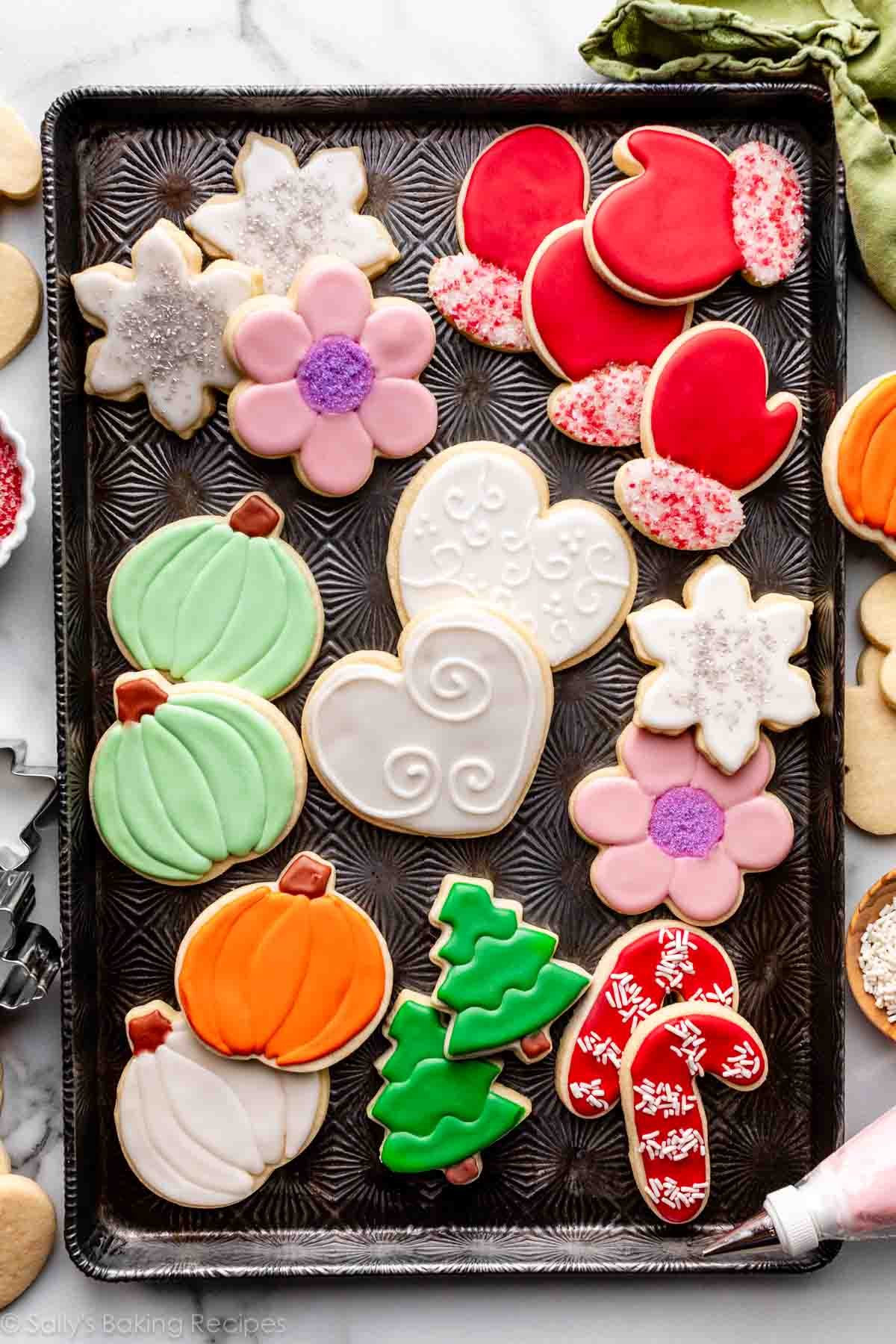 How to Decorate Sugar Cookies (4 Ways + Video) - Sally's Baking Addiction