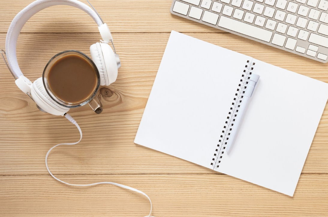 B2B social listening: from conversations to content marketing intelligence