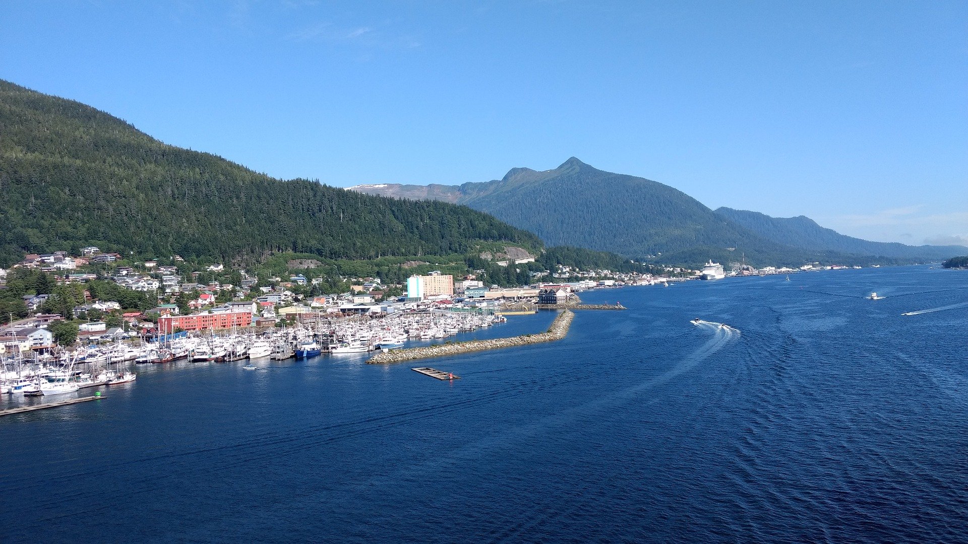 Mini Guide to Juneau, Alaska - Travel Dudes