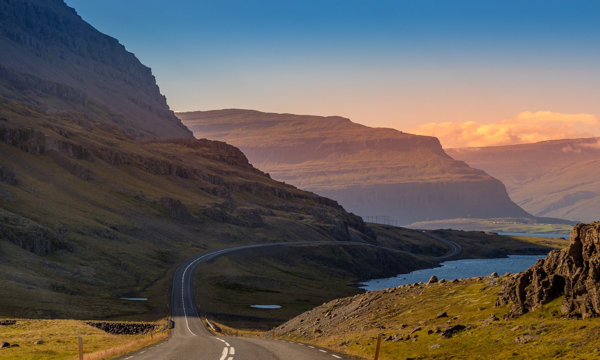 7 Day Iceland Itinerary: Explore Fire and Ice - Travel Dudes