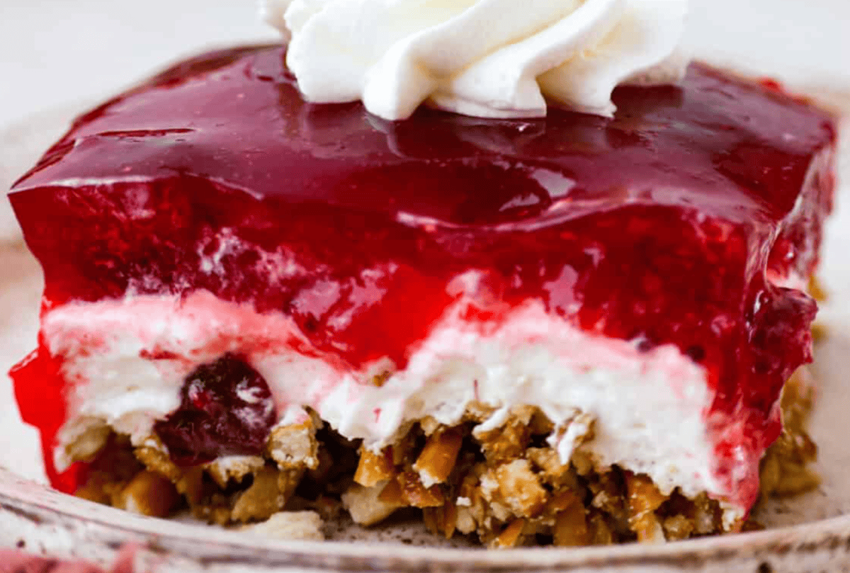 Cranberry Pretzel Salad - The Recipe Critic