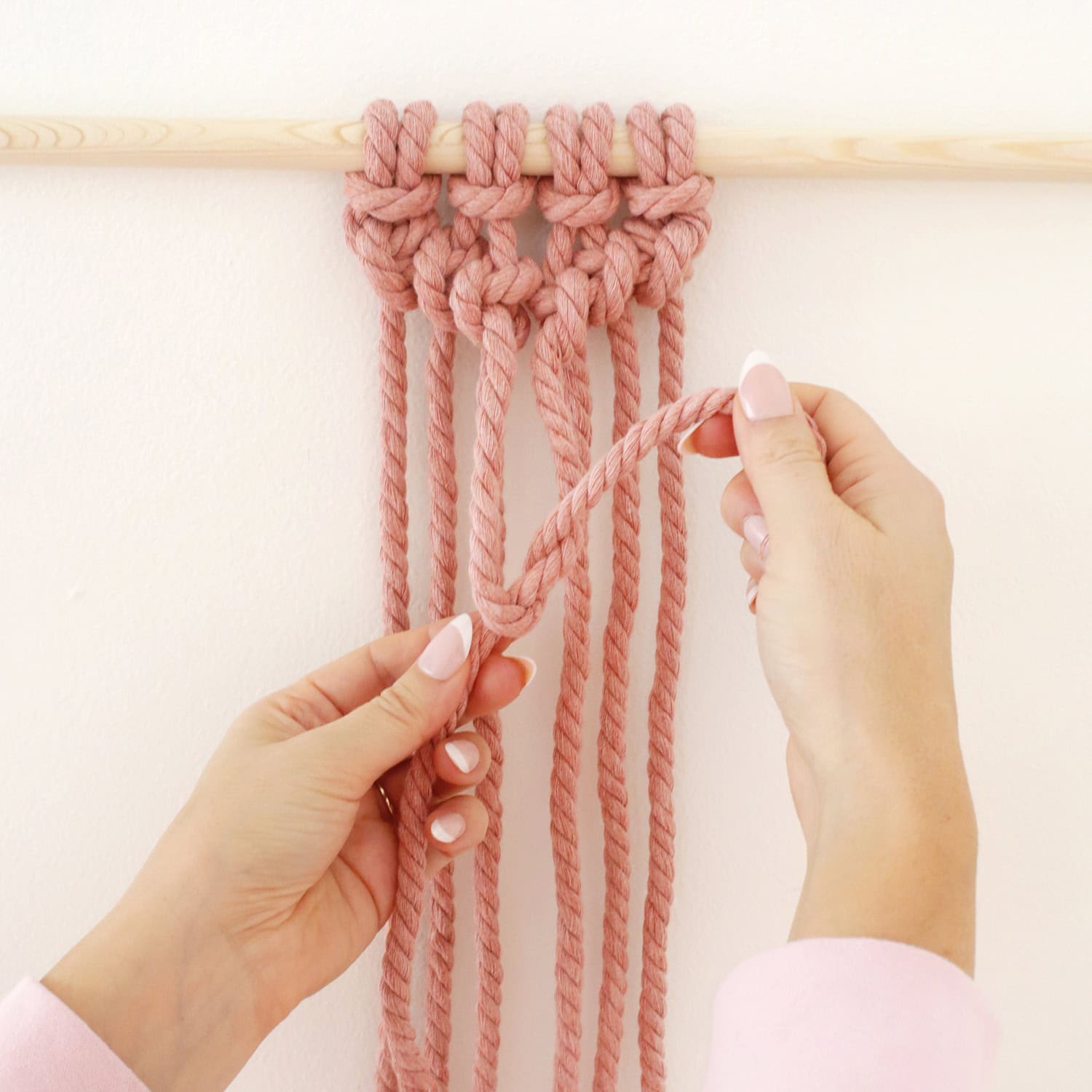 How To Macrame: A Step By Step Guide For Beginners