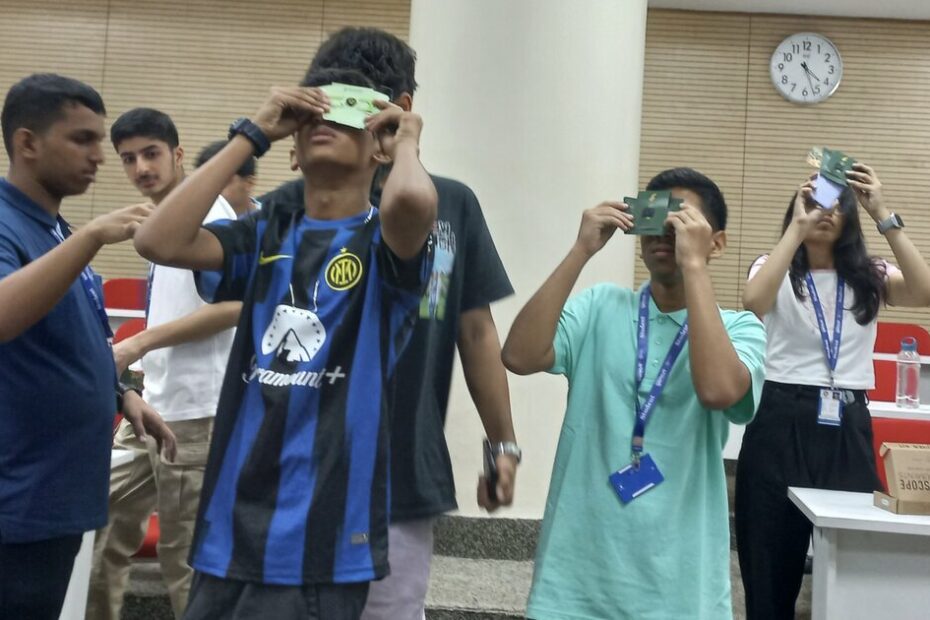 Introducing foldscope to young minds