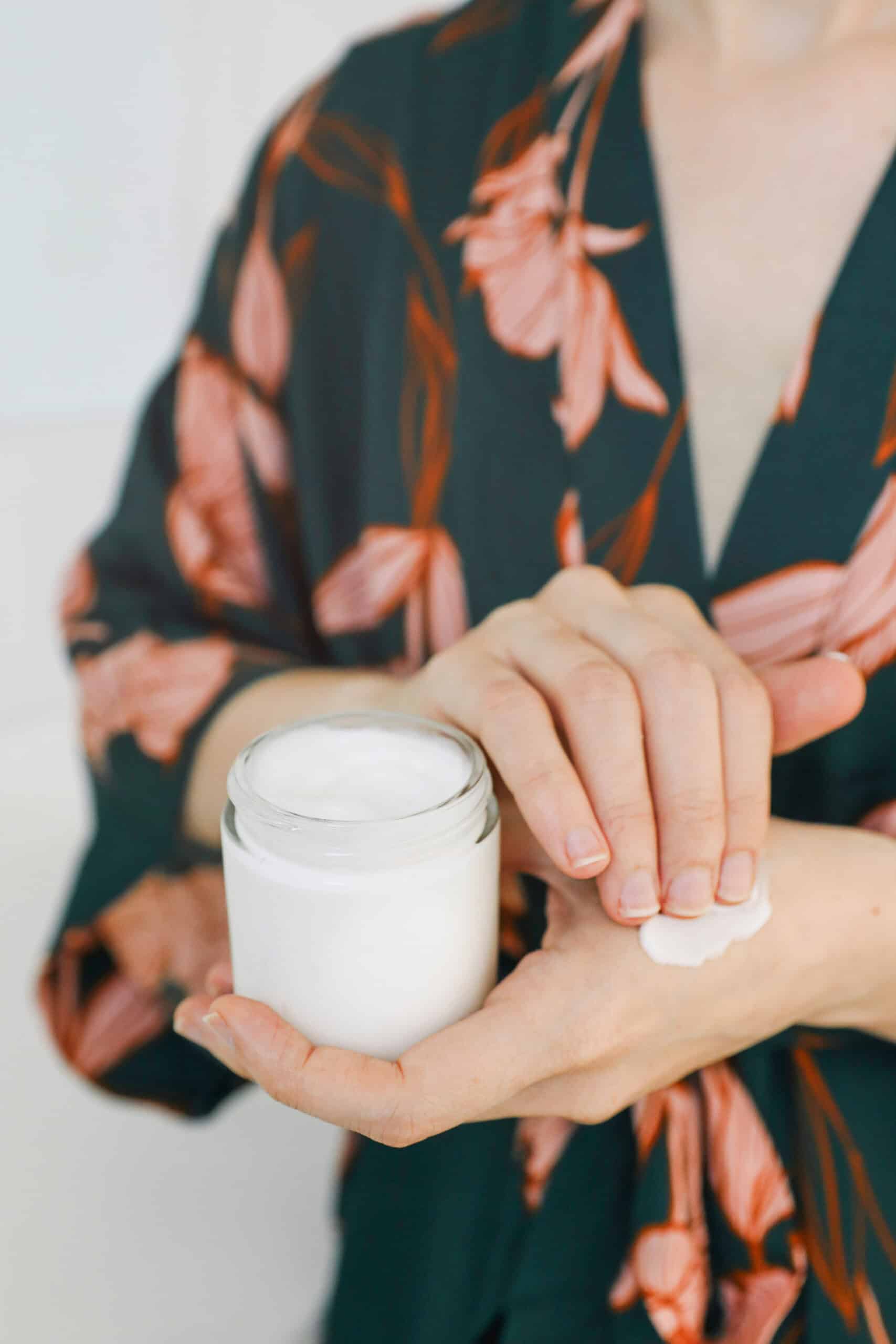 Say Goodbye to Dry Hands with 2 Shea Butter Hand Cream Recipes