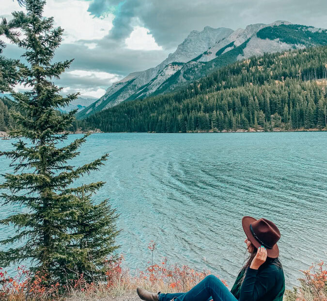 20 Most beautiful lakes in the Canadian Rockies you must see