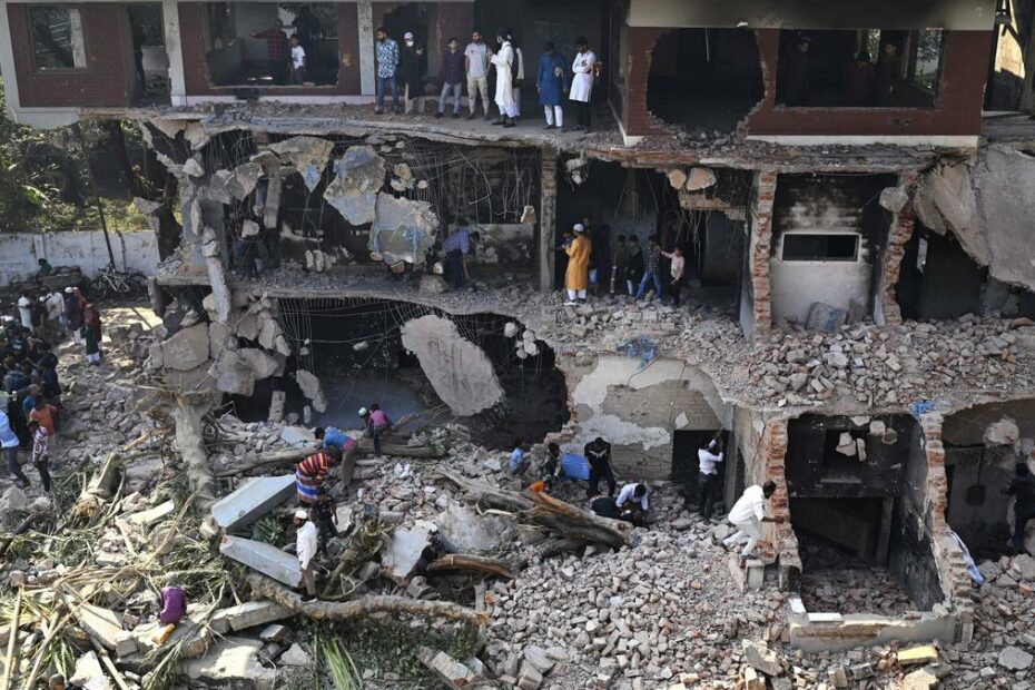 Bangladesh govt appeals for peace; urges citizens to stop attack on properties of Hasina's family, Awami leaders