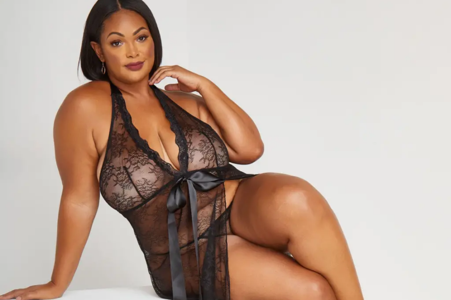 Curves & Lace: 10 Must-Have Plus Size Nightgowns for a Sizzling Valentine's Night