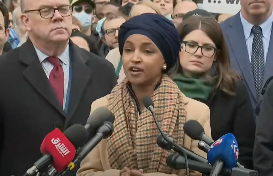 Democrats Showed Up To Elon's Nazi USAID Siege Today, And They Were Pissed
