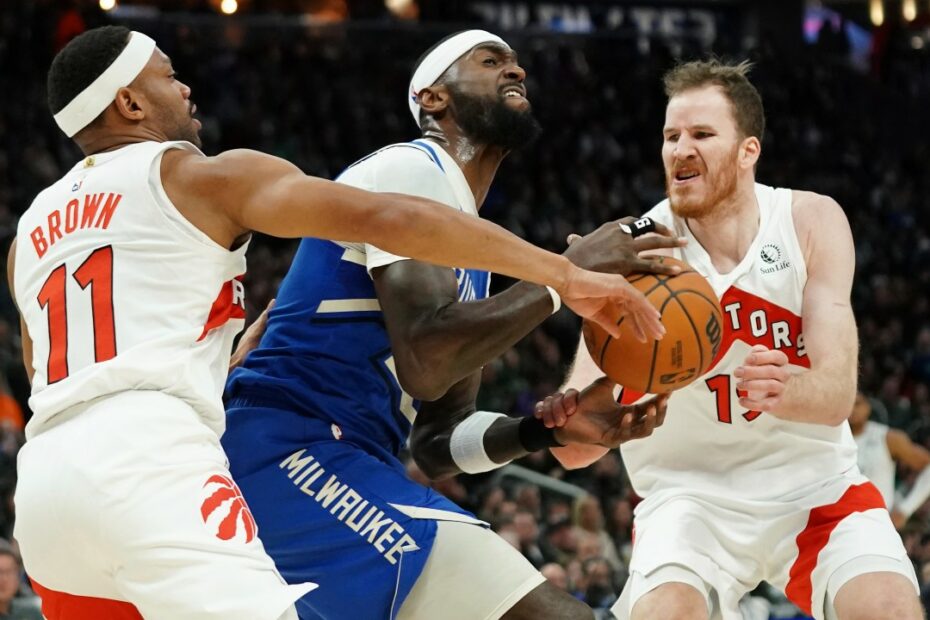 How does blockbuster NBA weekend impact Raptors' trade chips at deadline?