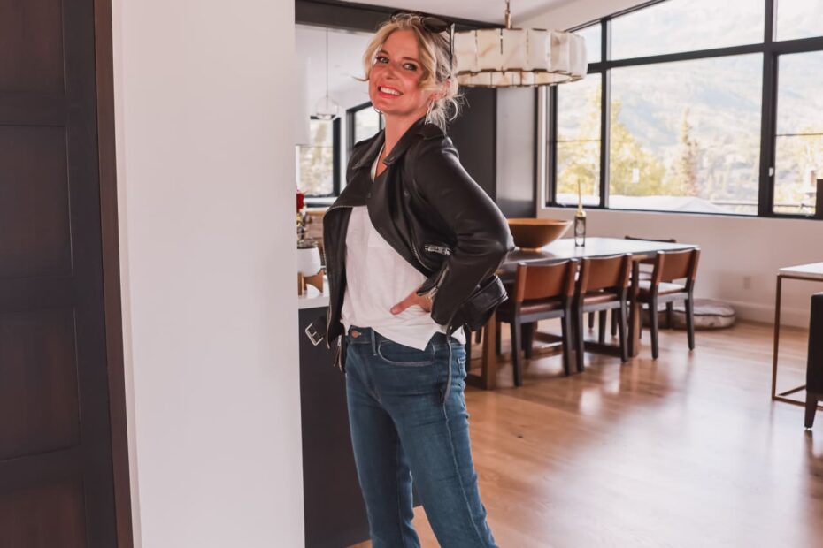 perfect moto jacket, moto jacket women, best leather jackets for over 40s, best leather jacket for over 50s, best leather jackets for women, all saints leather jacket, leather jacket, how to choose a leather jacket, leather jacket quality check, how to wear a moto jacket, how to wear a moto jacket over 40, how to style a leather moto jacket, black moto jacket, allsaints balfern leather jacket, mother flared raw hem jeans, steve madden holley boots, Caslon white tee, argento vivo essential hoop earrings, monica vinader doina bracelet, flat top celine sunglasses, erin busbee, busbee style, fashion over 40