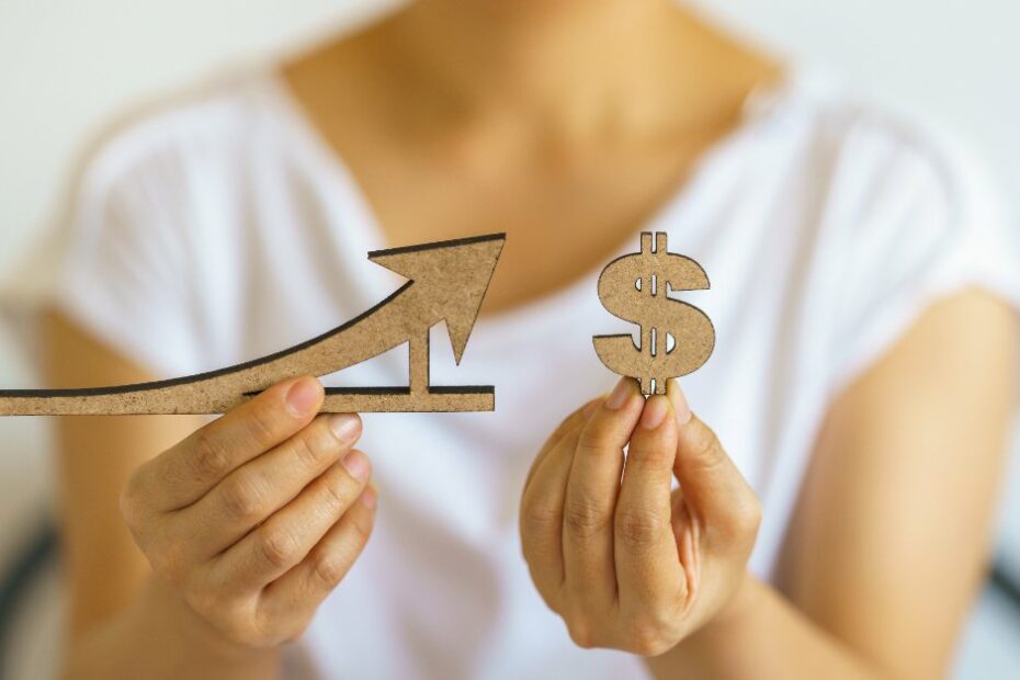 How to Negotiate a Pay Raise at Work: 7 Practical Tips for Success