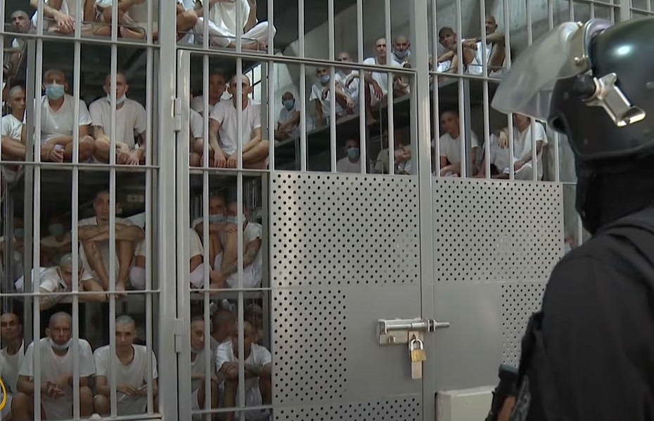Marco Rubio Wants To Send Asylum Seekers, Refugees, And Jailed *US Citizens* To El Salvador