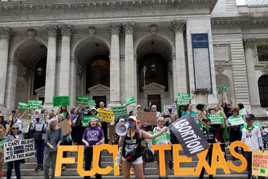 Report: Sepsis, maternal deaths surged in Texas following abortion bans