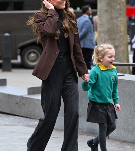 The Princess in Separates for Portrait Gallery Engagement & Prince Louis’s Photo of His Mother