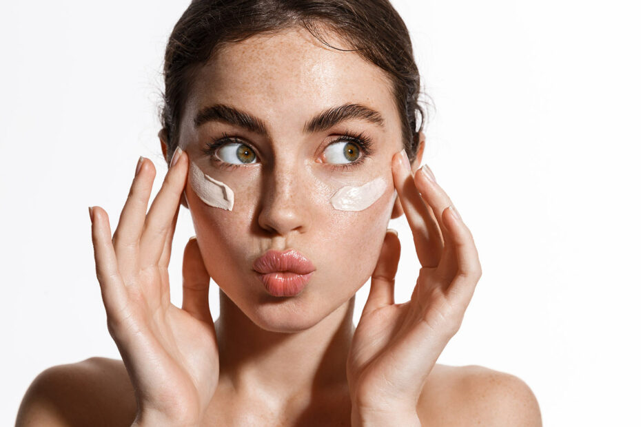 What Is A Good Skin Care Routine For Acne? 4 Do’s And Don’ts