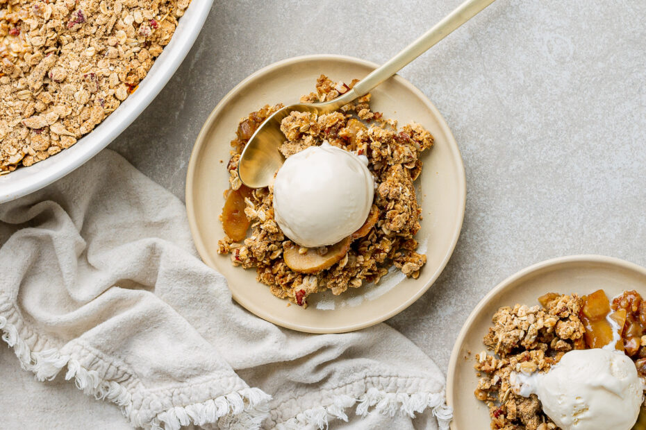 Healthy Apple Crisp Recipe | Elizabeth Rider