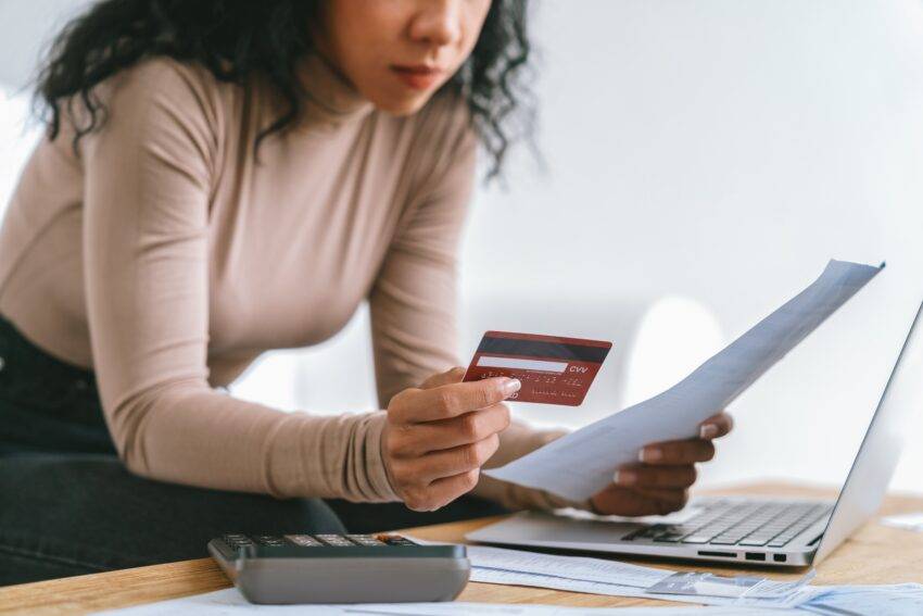Britain’s biggest high street lenders expect the sharpest rise in defaults on unsecured lending since 2009, according to a Bank of England survey, as households come under growing pressure amid the cost of living crisis.