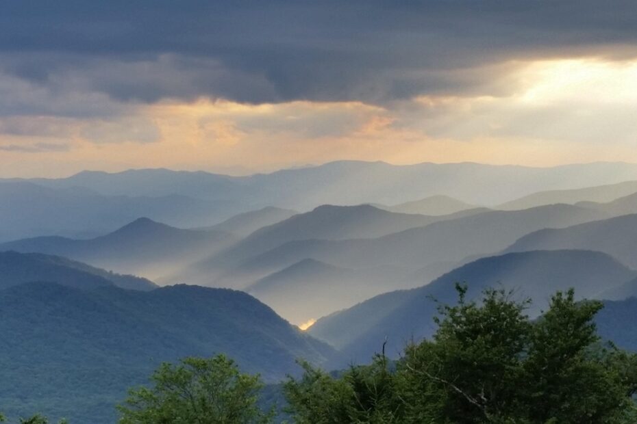 How to Disconnect and Recharge in the Great Smoky Mountains