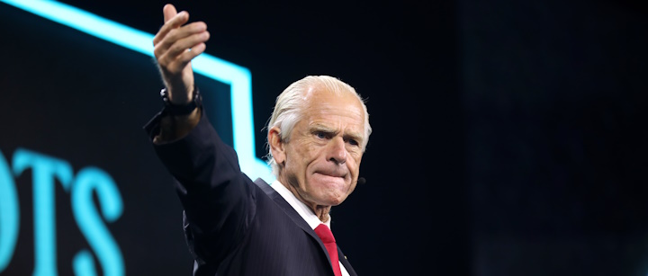 Independent Analyses Contradict Navarro's $6 Trillion-Plus Tariff Revenue Estimate - FactCheck.org