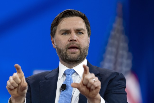 'Smug' Jesse Singal and 'Idiotic' JD Vance Spar Over Deportation of 'Maryland Man'