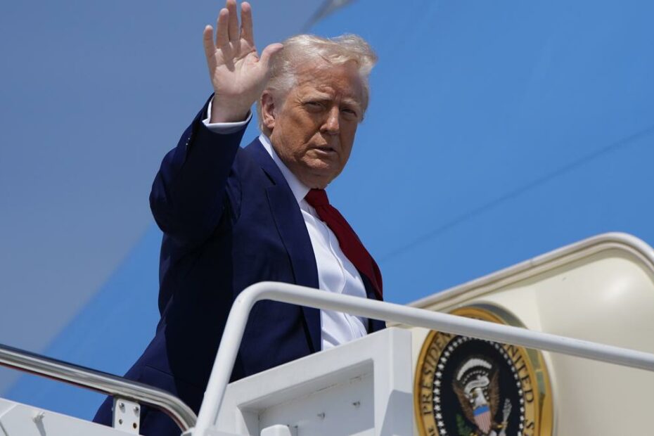 Trump's tariffs loom over economy as shipments from China fall