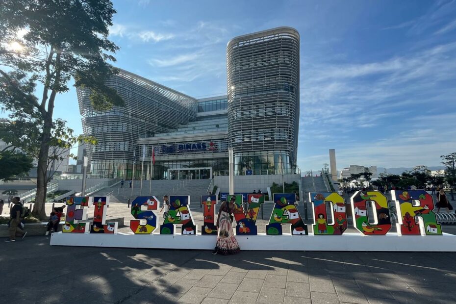 Volcano Trails & City Tales: San Salvador Unplugged - internationalcaty