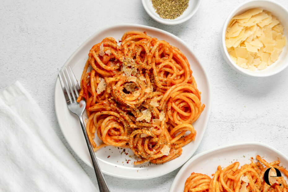 Caramelized Onion Pasta (aka Pantry Pasta) | Elizabeth Rider