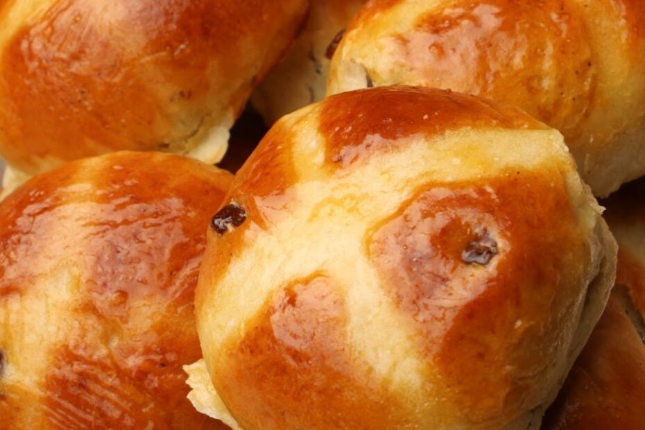 Classic Hot Cross Buns