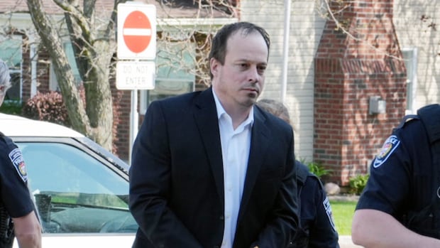 Emotional statements follow Alain Bellefeuille's guilty verdict for murder of police | CBC News