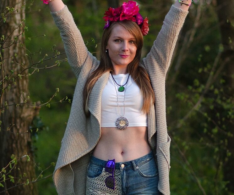 How to Create a Festival Outfit That Feels Exactly Like You