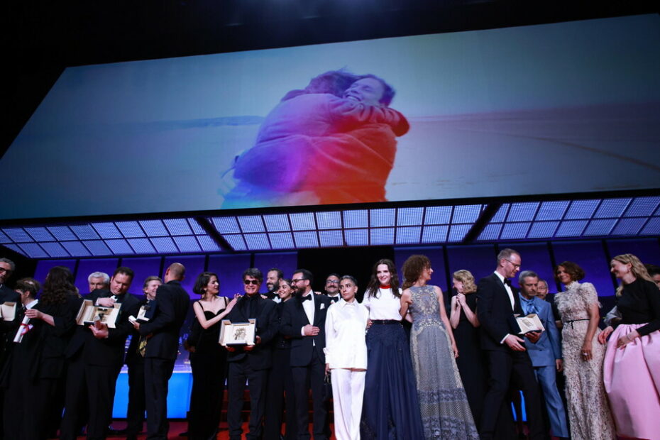 I premi a Cannes, Palma d'oro Jafar Panahi per a Simple accident - Festival di Cannes - Ansa.it