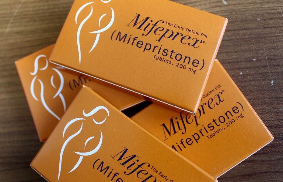 Josh Hawley Hopes Terribly Conducted Study Will Help Him Ban Abortion Meds