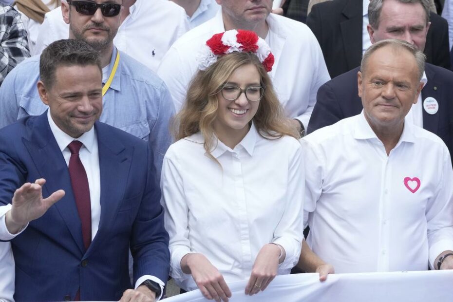 Poland holds Presidential election; Donald Trump backs nationalist candidate Karol Nawrock