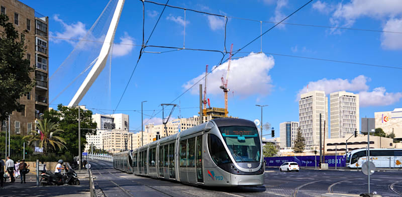 Jerusalem Light Rail credit: Shutterstock