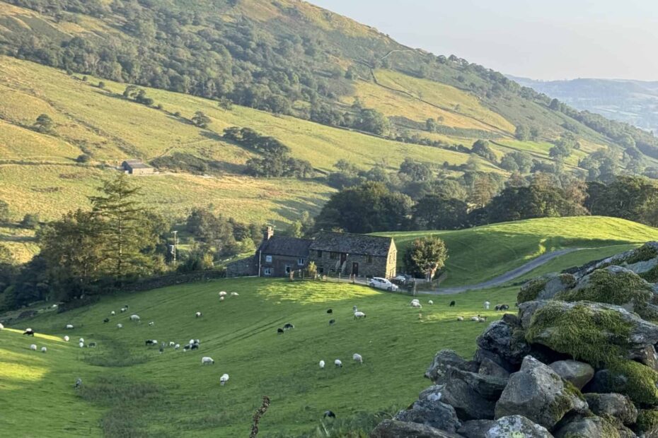 Ultimate Guide to the Lake Distict in the UK: Your Compelte Travel Guide!