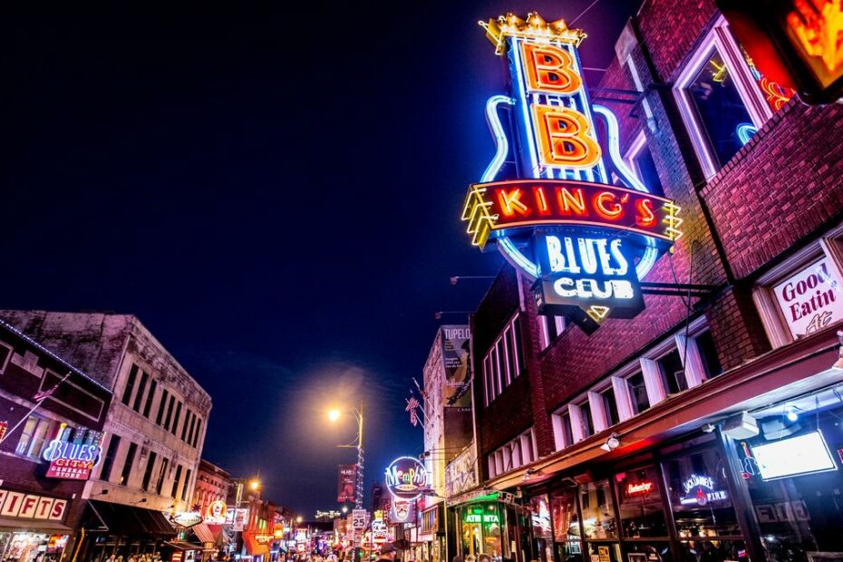 Follow in the steps of Elvis Presley and Taylor Swift on a road trip through Memphis and Nashville