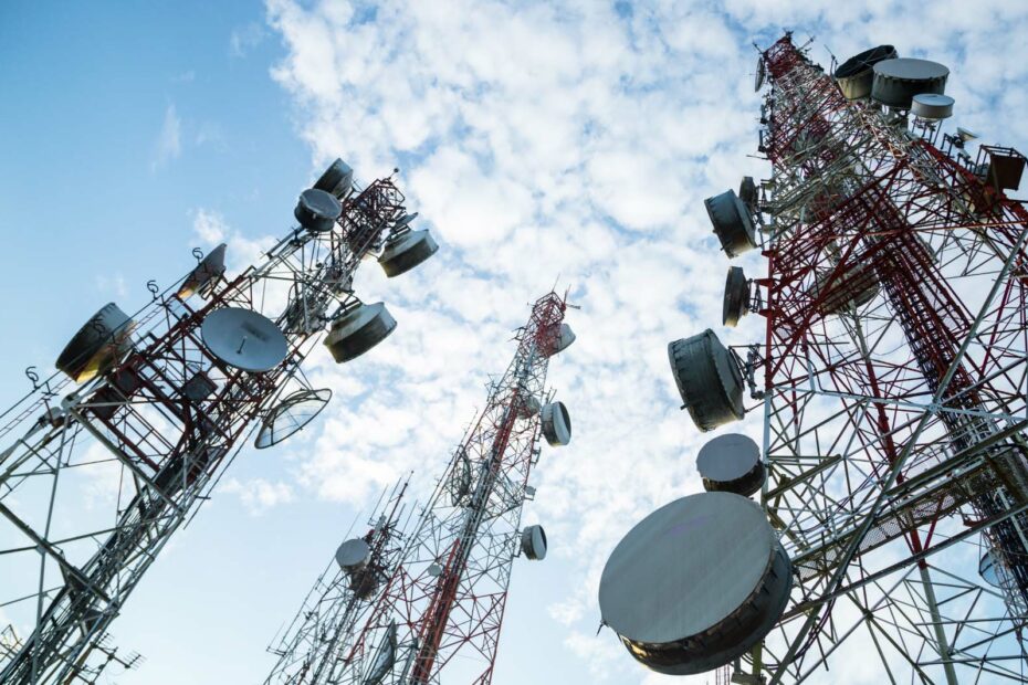 If Canadian wireless prices are going down, why is my bill still so high?