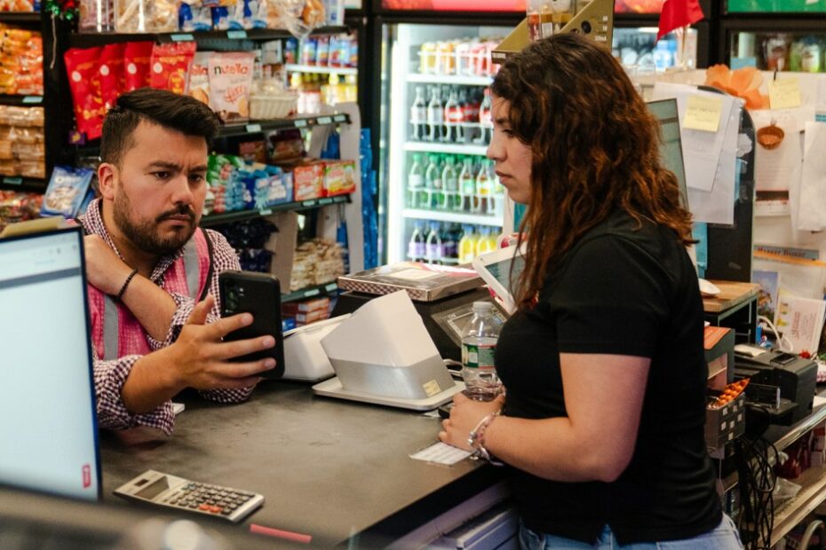 Inside the scrappy network of volunteers protecting their neighbors from ICE