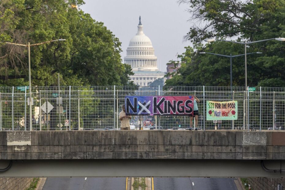 More Than 1,800 ‘No Kings’ Protests Aim for Nonviolent Pushback Against Trump Policies