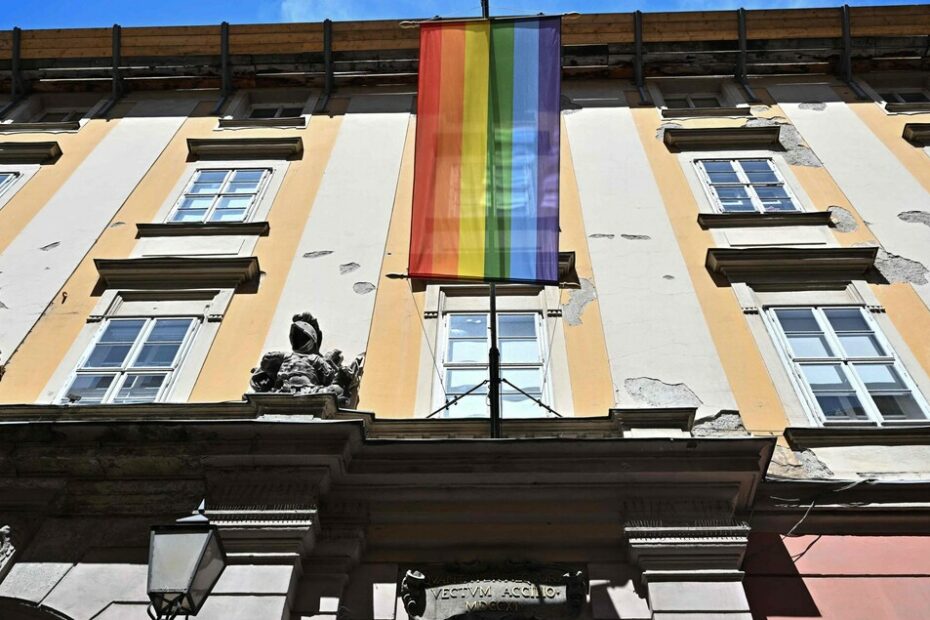 Oggi il Pride di Budapest, sfida a Orban. Corteo dell'ultradestra sullo stesso percorso - Notizie - Ansa.it